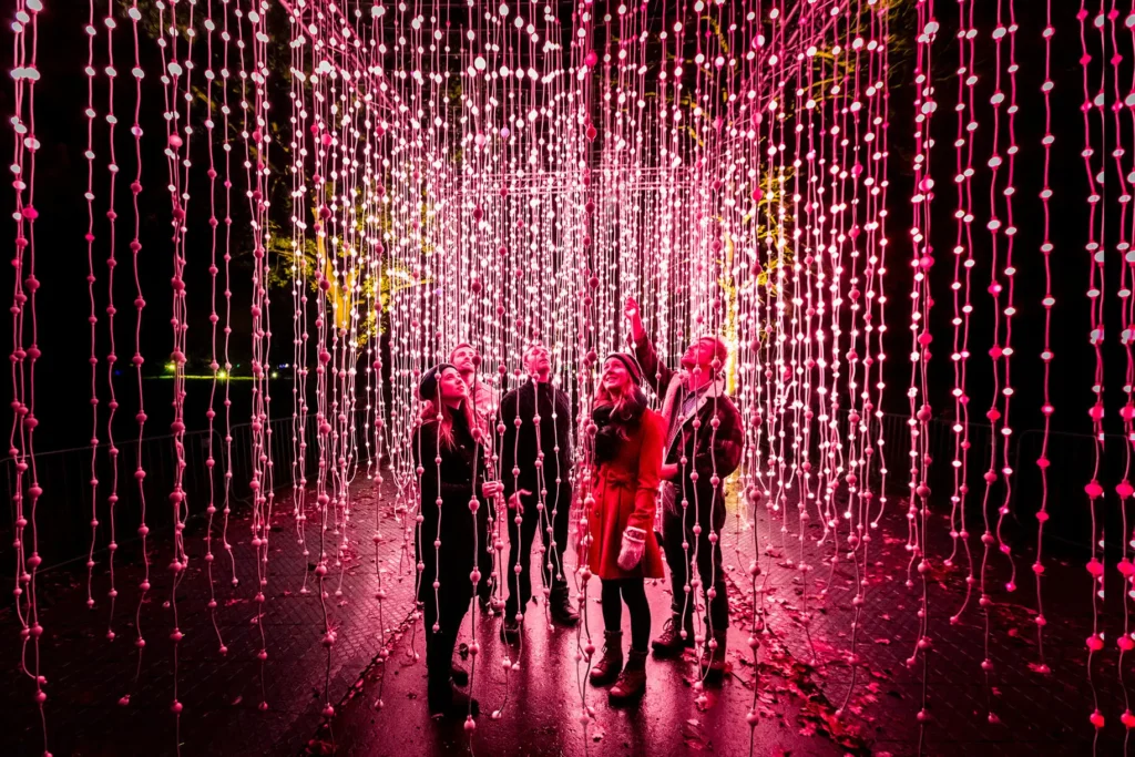 Brooklyn-Botanic-Garden-–-Lightscape Brooklyn-Botanic-Garden-Lightscape-christmas light shows nyc